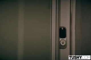 Jessa Rhodes в сексуальном белье села жопой на кукан #1